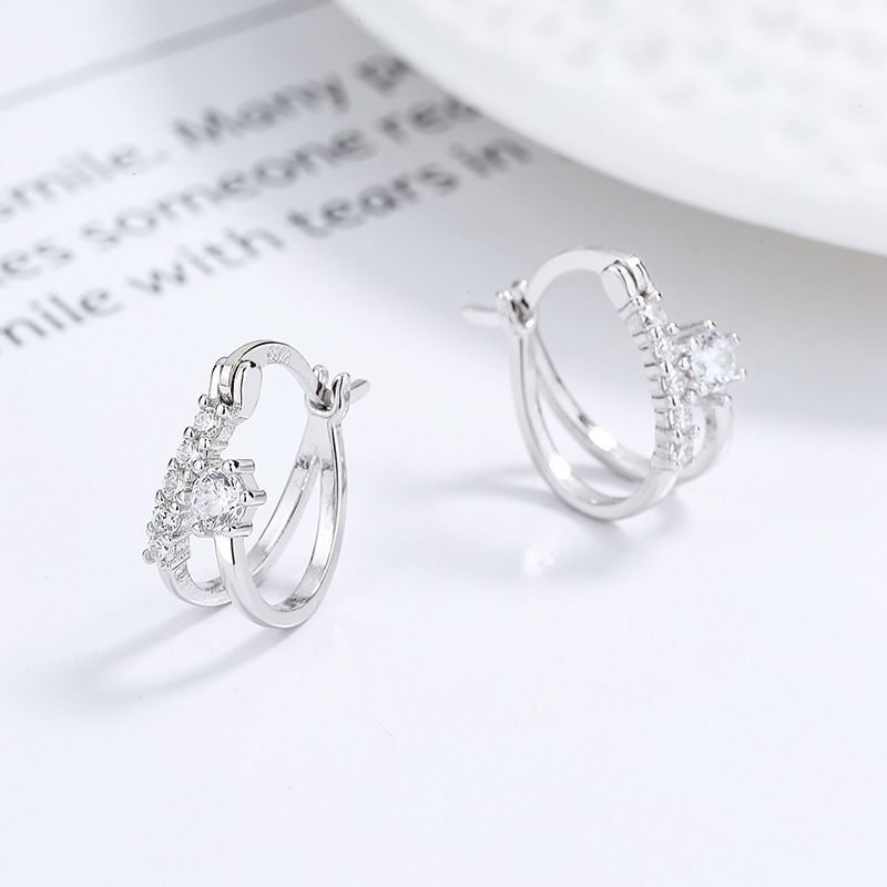 Ganci in argento sterling con diamanti a fila per donne, design di personalità coreana, orecchini a cerchio semplici e alla moda, stile freddo._voghion.com