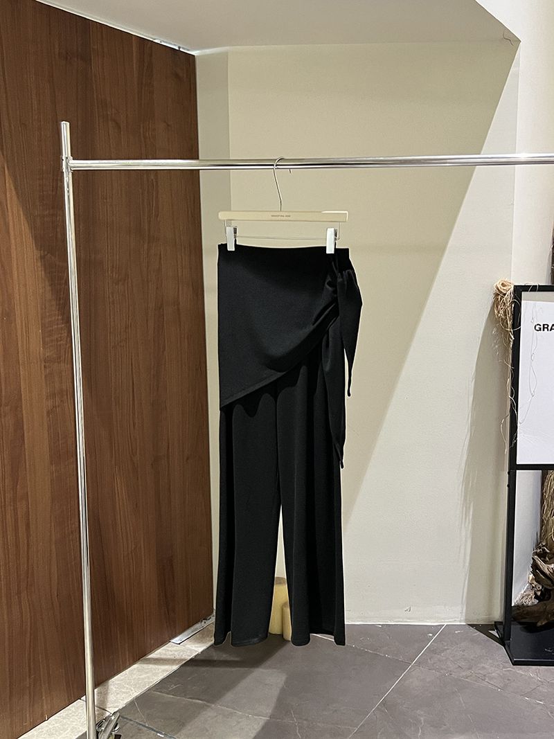 Chu Da Thirteen Lines 2025 Automne Nouveau Ensemble Tricoté Français Deux Pièces Design Sense Pantalon Large Évasé Pour Femme KB981_voghion.com