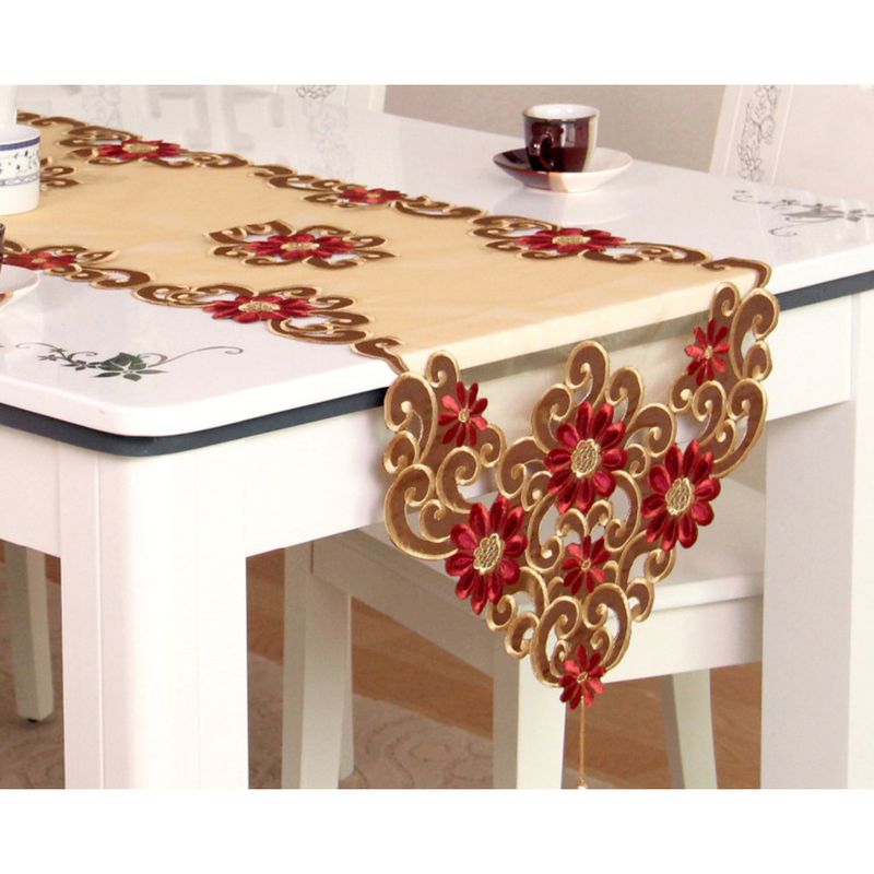 European style palace handmade hollowed out embroidered table flags, bed flags, home fabrics, TV cabinets, tablecloths,_voghion.com