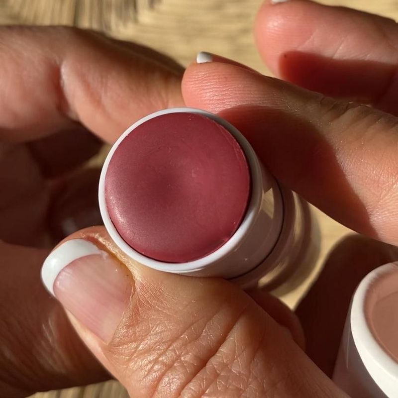 Lip &amp; Cheek Bloom. 2 In 1 Natural Lipstick_voghion.com