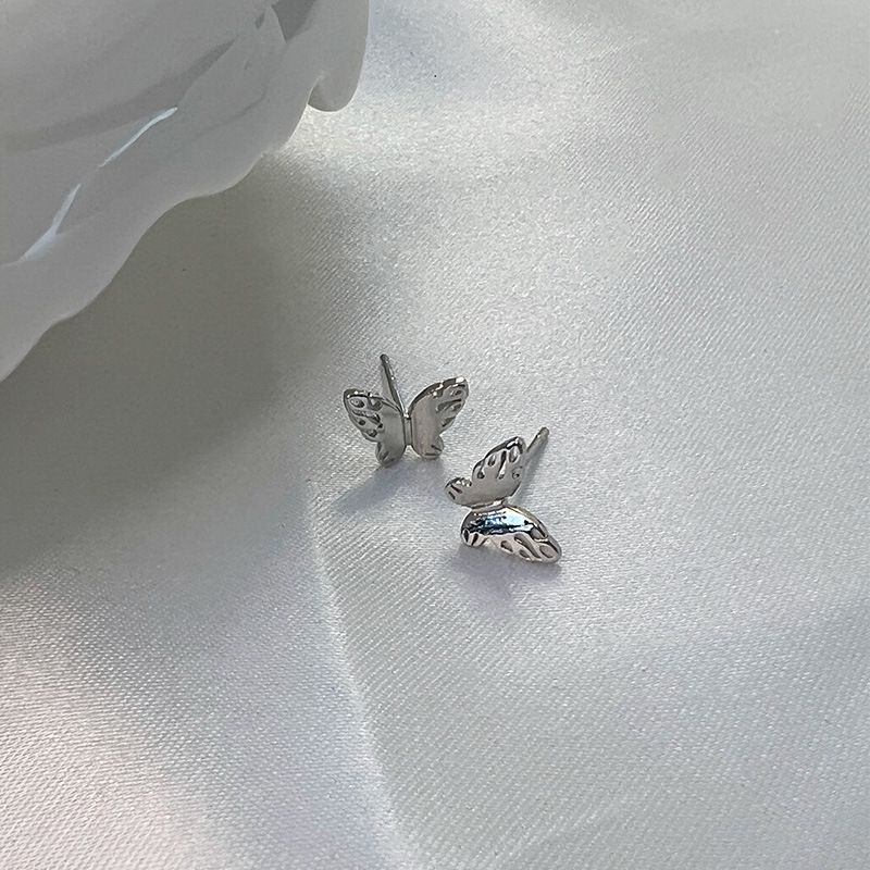 Color VENUS Sier Butterfly Earrings for Women Girl Birthday Gift Sweet Korean Hollow Out Jewelry Dropshipp_voghion.com