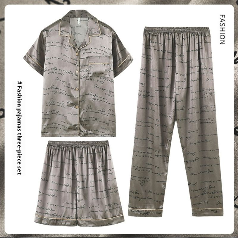 2024 Neue Sommersimulation Seide Herren Flip Collar Cardigan Kurzarm Shorts mit Hosen Pyjama 3-teiliges Set_voghion.com