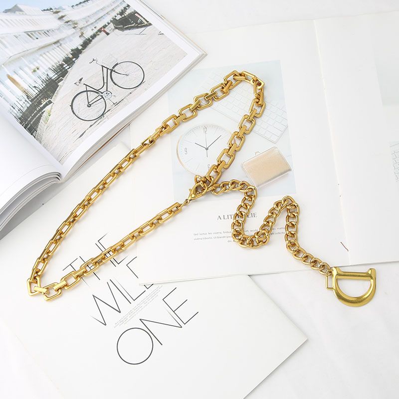 Klassischer goldener Taillengürtel mit D-Buchstabenkette, modischer Damengürtel mit personalisierter Kleiderdekoration und lässigem Design_voghion.com