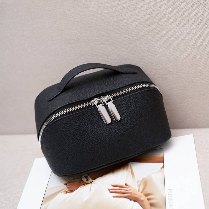 Make-up-Tasche aus Rindsleder der ersten Schicht, einfacher Stil, Kulturbeutel mit großer Kapazität, tragbare und modische Aufbewahrungstasche aus Leder 8085_voghion.com