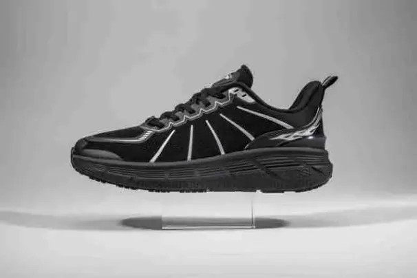 2024 Summer New Ultra Light Low Cut Breathable Shock Absorbing Running Shoes_voghion.com