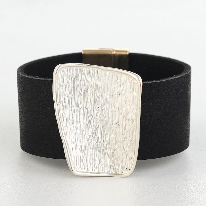 New fashion for women, trendy leather alloy bracelet, niche design, magnetic buckle, personalized wristband, bracelet_voghion.com