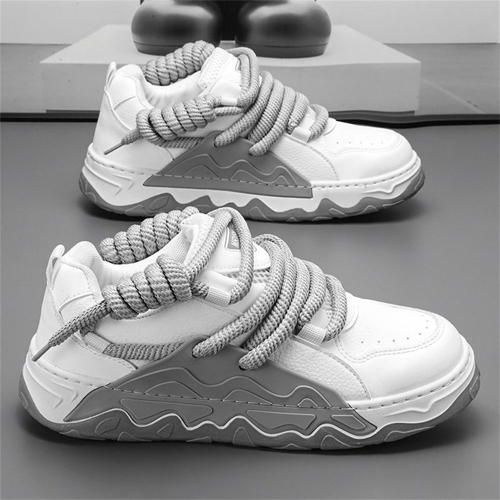 2026 Fashion Sneakers Jogging Shoes Youth/Men Low Top Lace-Up Thick Sole Non-Slip Wear-Resistant Running Shoes_voghion.com
