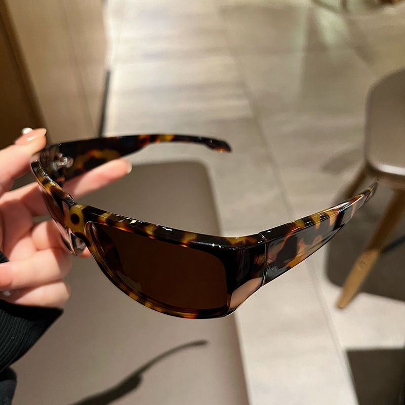 LazyZoom 2025 Black Polarized Outdoor Sports Sun-Proof Sun-Resistant Sunglasses European And American Fashion Style Men Cycling_voghion.com