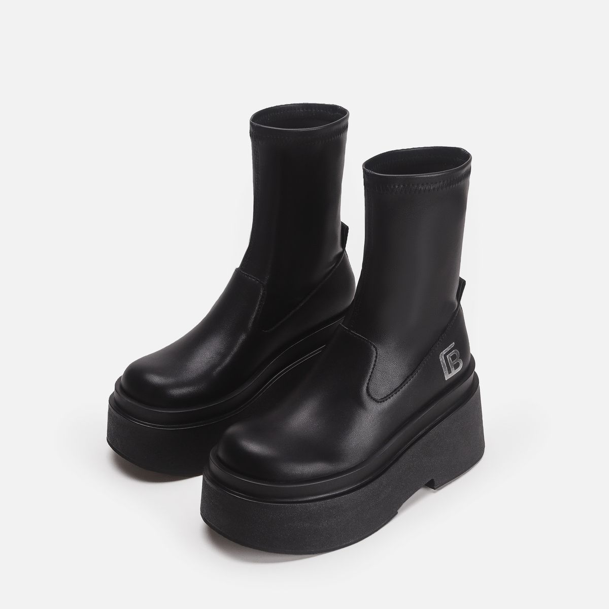 Elastische Plateaustiefel erhöhen die Beinform und machen die Beine schlanker. Süße, coole, oberschenkelhohe Röhrenstiefel_voghion.com