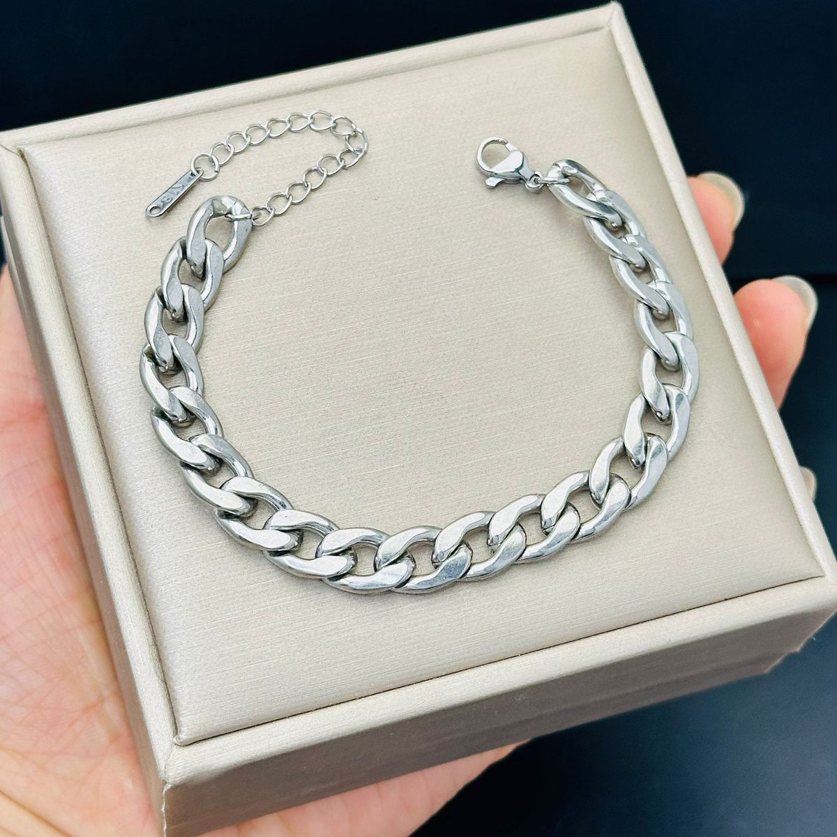 Bracciale alla moda per studenti da uomo, in acciaio al titanio, stile coreano, con bilanciere audace, personalità hip-hop._voghion.com