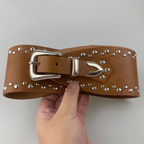 Y2K Breiter Taillengürtel mit Pyramidennieten, Punk Gothic Verstellbarer Gürtel für Harajuku Street Style, Unisex Mode Accessoire_voghion.com