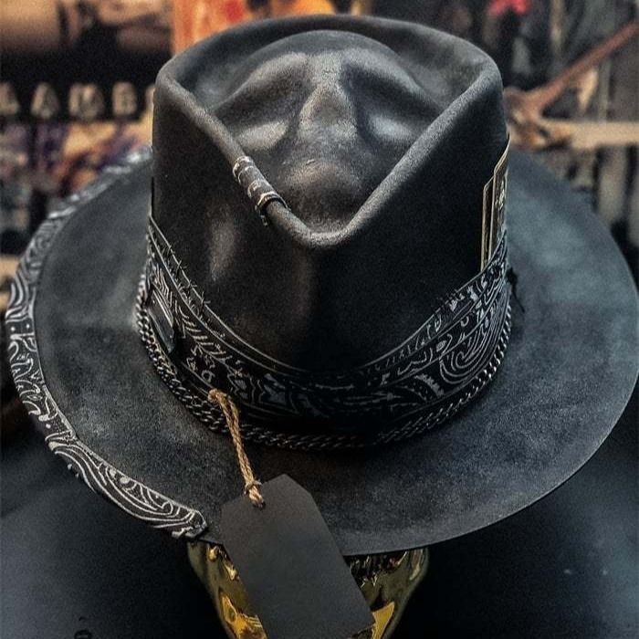 Cappello da cowboy di peluche fatto a mano "Sad Reaper" di Halloween con teschio_voghion.com