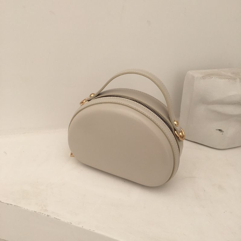 2024 New Fashion Korean Edition Women's Crossbody Instagram Versatile Texture Shaped Handheld Shoulder Bag_voghion.com