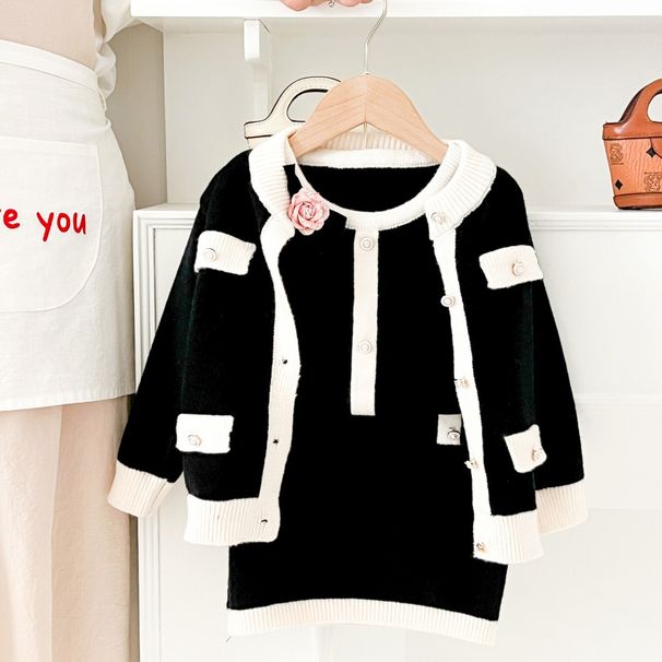 2025 Autunno e Inverno Nuovo Maglione Lavorato a Maglia per Ragazze Set da Tre Pezzi Cardigan Lavorato a Maglia con Scollo Rotondo + Gilet + Gonna Avvolgente_voghion.com