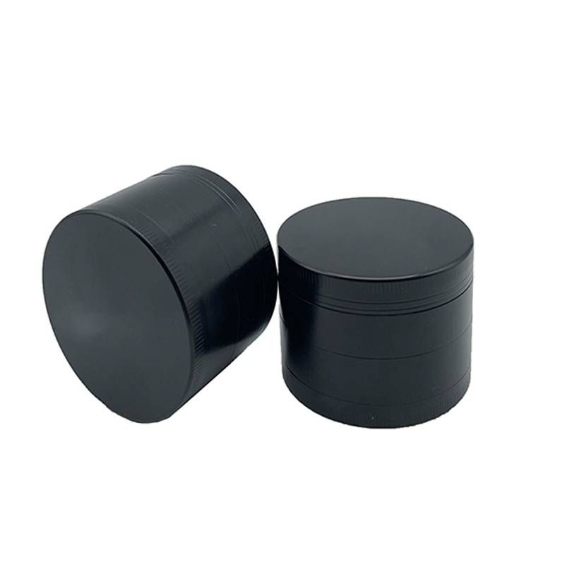 Die einteilige Gewürzmühle von BROS ist eine tragbare manuelle Mühle, die ein perfektes Geschenk für Männer und Frauen darstellt._voghion.com