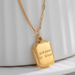 Ensemble collier et pendentif en acier titane plaqué or 18 carats – Pendentif en forme de cube de sucre chocolaté et chaîne AB pour femme_voghion.com