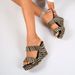 New Wedge And Striped Sandals With Large Platforms And High Heels For Women_voghion.com