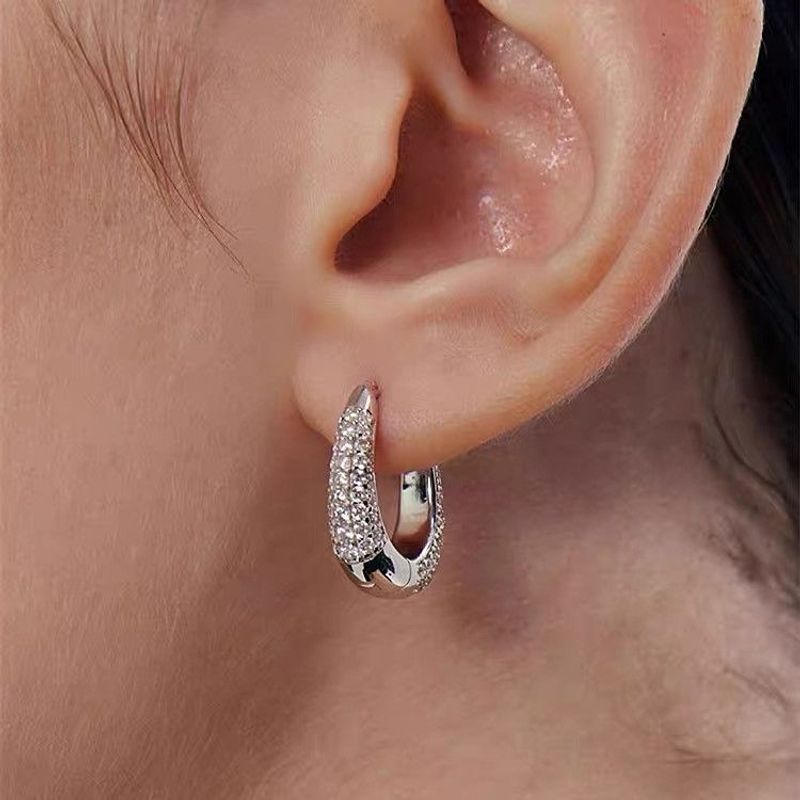 Pavé oorbellen Origineel design, elegante en luxe oorbellen_voghion.com