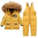 Conjunto de invierno premium para niños: chaqueta y pantalón acolchados con capucha desmontable, ribete de piel sintética ecológica y relleno de plumón de pato blanco al 90% ultracálido._voghion.com