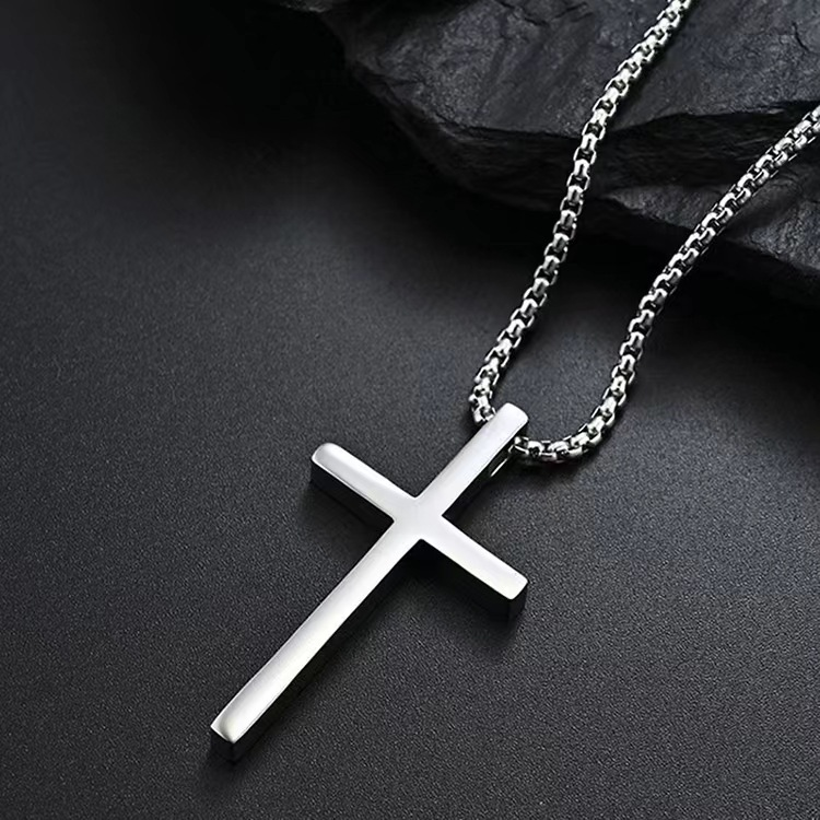 Nuova collana in titanio per uomo, versatile e alla moda, con ciondolo a croce in acciaio inossidabile, accessorio per maglione._voghion.com