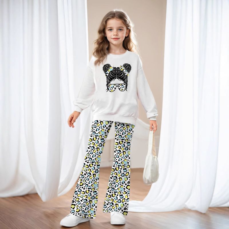 Moeder & Kinderen INS Meisjes Bedrukt Patroon Sweatshirt En Luipaard Print Flared Broek Casual Lente En Herfst Tweedelig Pak_voghion.com