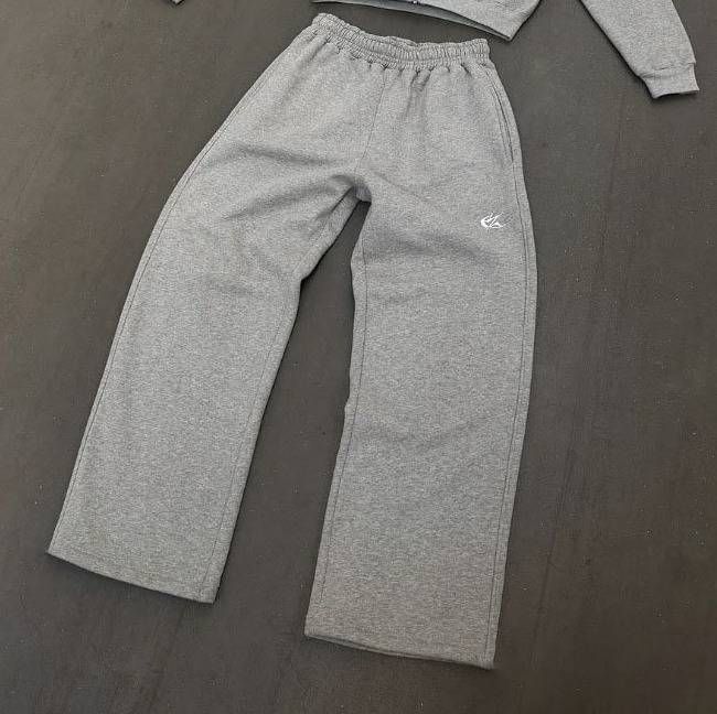 Ensemble sweat à capuche et jogging brodé vintage - Tenue décontractée unisexe style streetwear rétro pour hommes et femmes_voghion.com