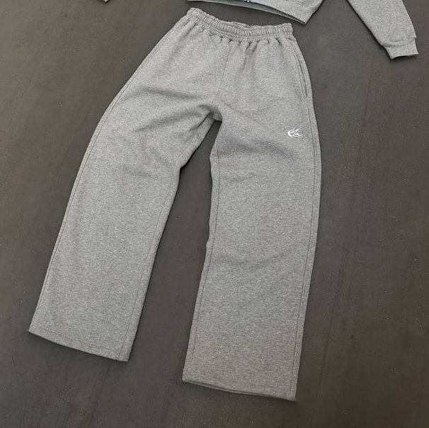 Ensemble sweat à capuche et jogging brodé vintage - Tenue décontractée unisexe style streetwear rétro pour hommes et femmes_voghion.com