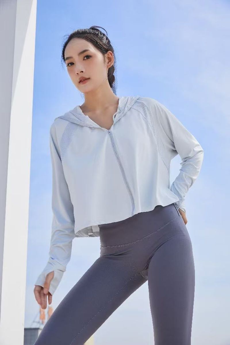 Women's UPF50+ Sun Protection Jacket - 92% Ice Silk With Wide Brim Hood & Thumb Holes Lightweight & Breathable For Outdoor/Beach​​_voghion.com