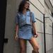 Zweireihiges Jeans-Set für Damen – kurzes Hemd mit V-Ausschnitt und hoch tailliertem Rock und Shorts, lässiges Streetwear-Zweiteiler-Outfit_voghion.com