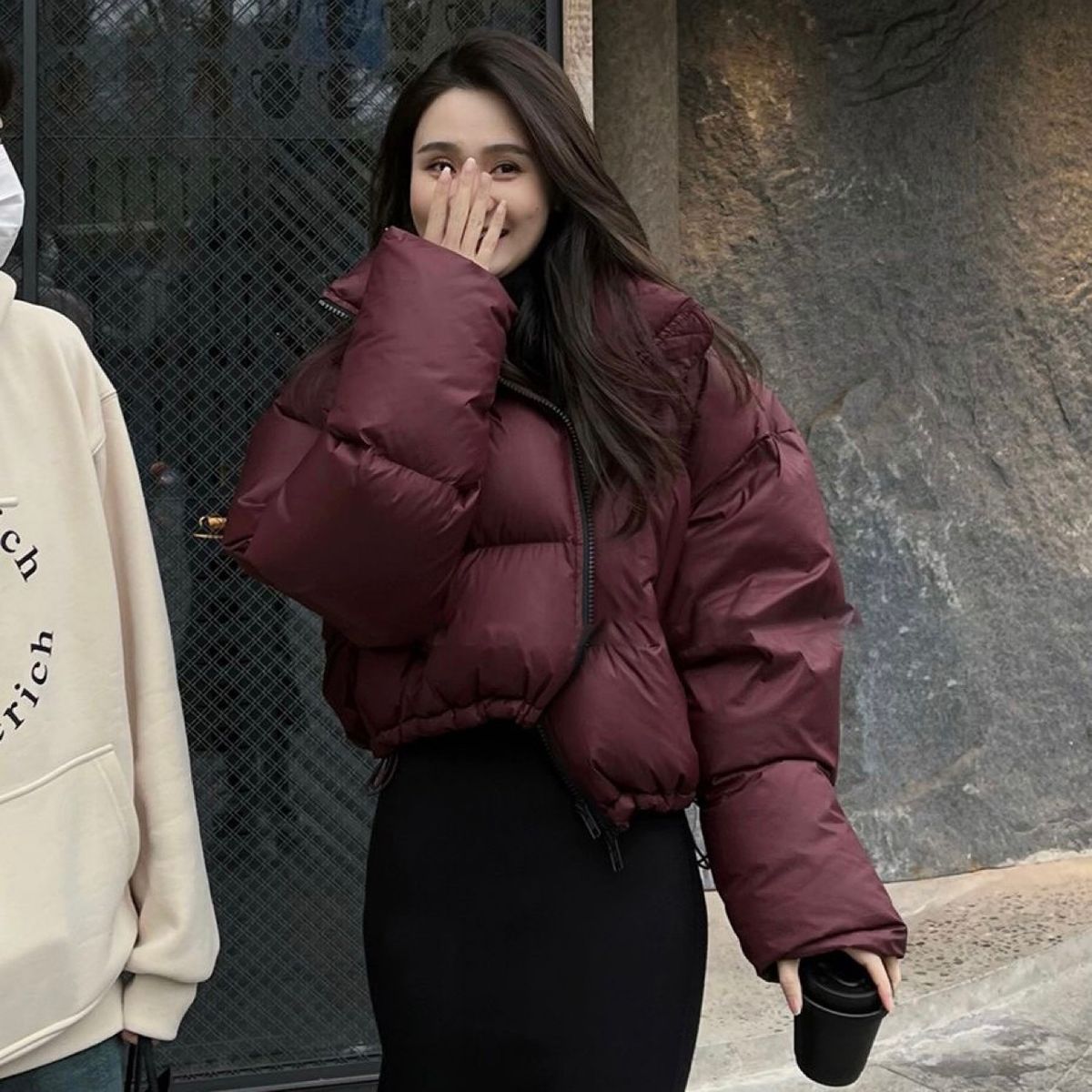 Kurz, lockerer, dicker, warmer Wintermantel für Damen mit Stehkragen für zierliche Frauen – Weinrot, Schwarz, Beige (Einheitsgröße)_voghion.com