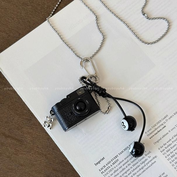 Hip Hop Flash Camera Necklace Long Pendant Ins Personality Versatile Clubbing Sweater Chain Unisex Couple Accessories_voghion.com