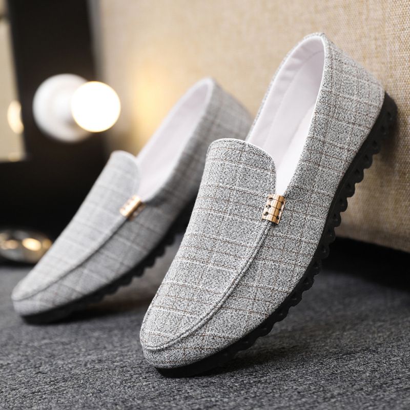 Herrenschuhe Atmungsaktive Canvas-Schuhe für den Herbst Vielseitige Mokassins Freizeitschuhe für Herren im koreanischen Stil Trendy Slip-On Lazy Shoes_voghion.com