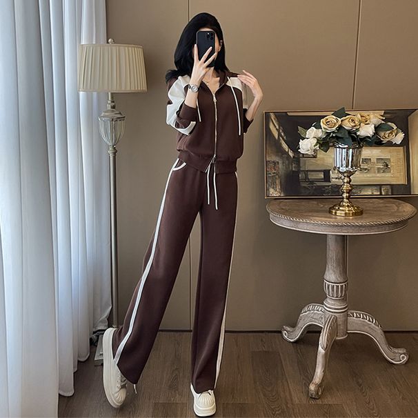 Women's Casual Two-Piece Outfit Set - Long Sleeve Top & Sport Pants, Comfortable Cotton Blend, Trendy 3D Print Design, Plus Size Available (Brown)_voghion.com