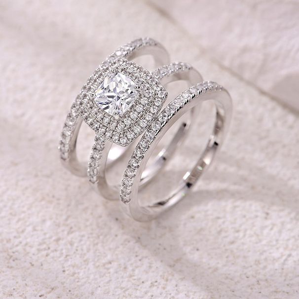 Ensemble de bagues pour femme en oxyde de zirconium - 3 bagues géométriques empilables en cuivre plaqué rhodium, motifs tendance cœur/carré/larme/ovale_voghion.com