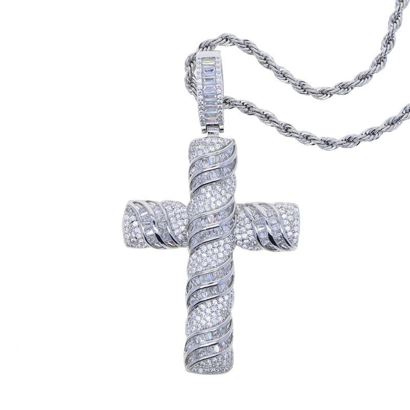Collana con ciondolo a forma di croce in zircone con diamanti e diamanti pieni da uomo_voghion.com
