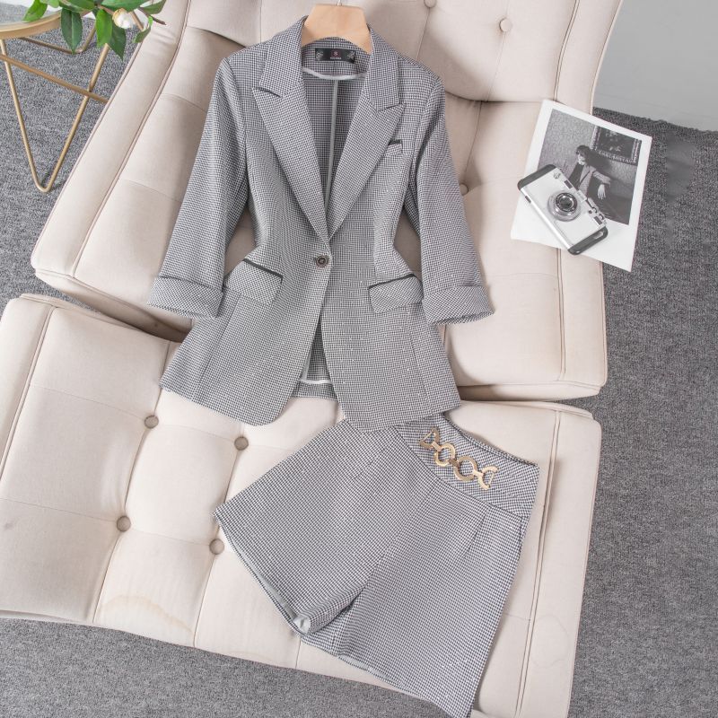 Women's fashion casual overpants advanced sense full diamond suit shorts two-piece set_voghion.com