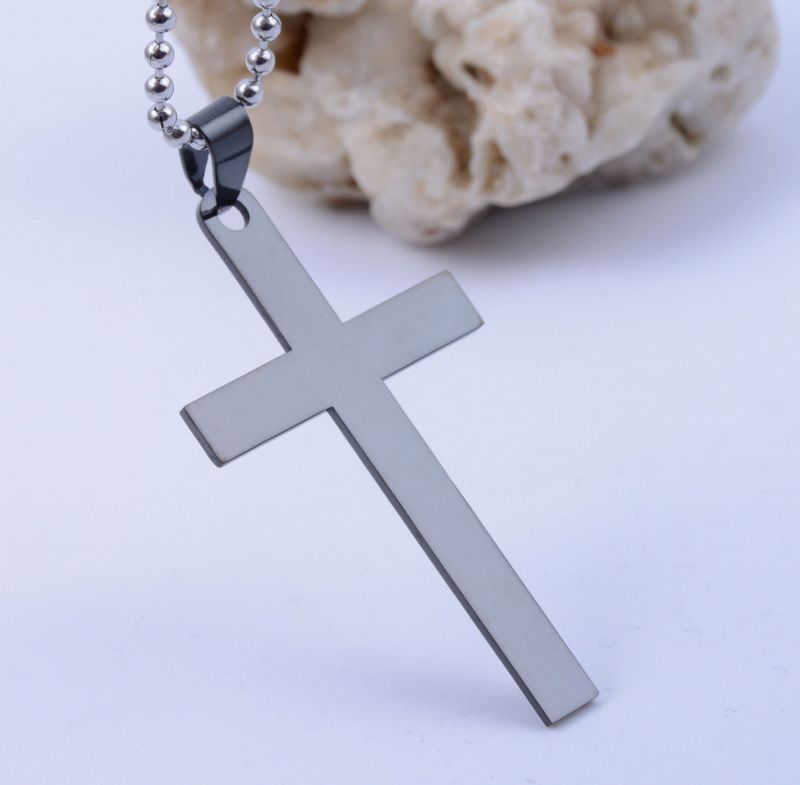 Ciondolo a croce in acciaio al titanio liscio nero, semplice, alla moda, alla moda, con incisione personalizzabile._voghion.com