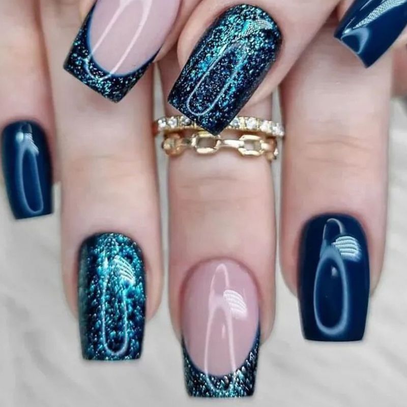 Heta säljande kinesiska nagel mörkblå franska nagelkonstklistermärken fluorescerande blixt bärbara naglar_voghion.com