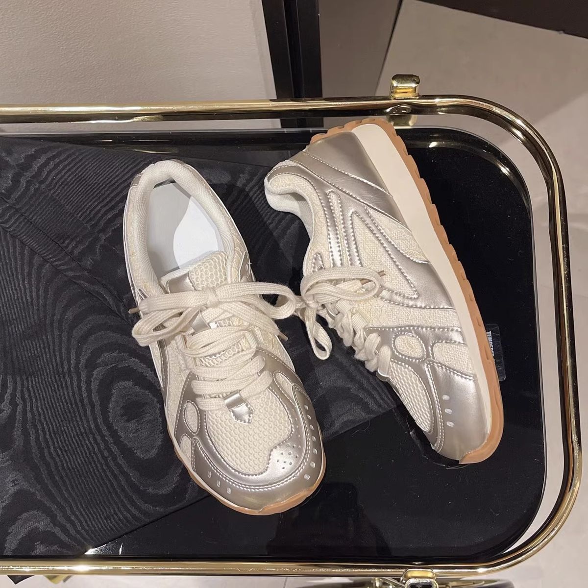 Neu Dicken Boden Atmungsaktiv Höhe Zunehmende Papa Schuhe Casual Schuhe Modische Hundert_voghion.com