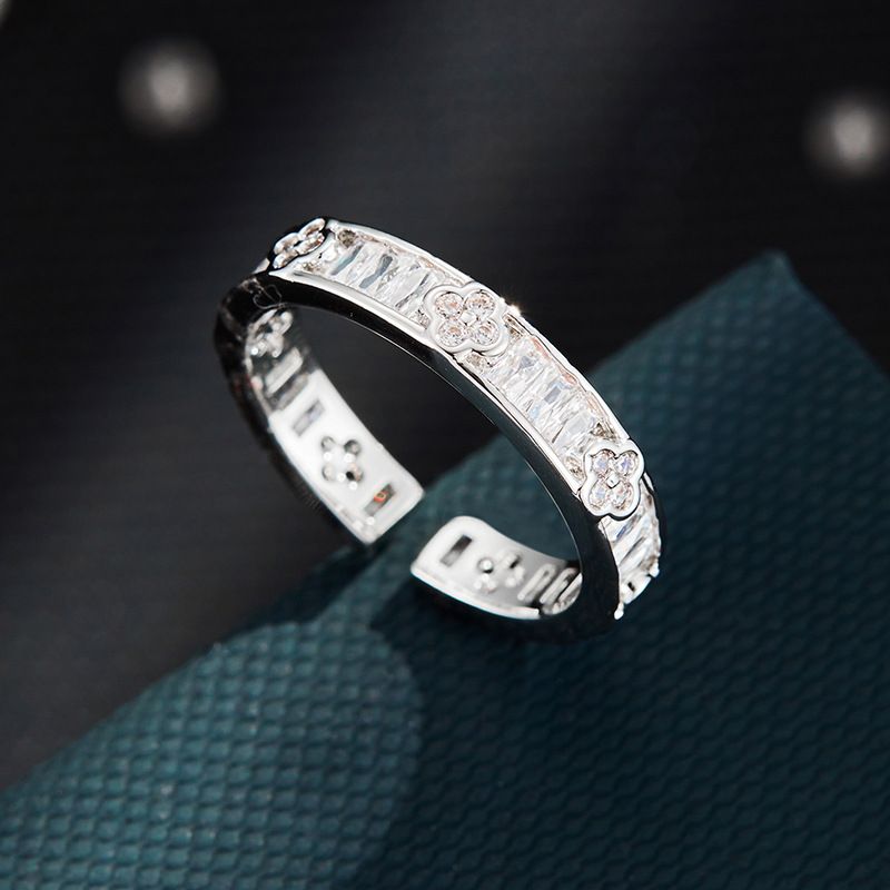 2025 Luxury High-End Rose Gold Four-Leaf Clover Open Fashionable Exquisite Adjustable Index Finger Unique Ring_voghion.com