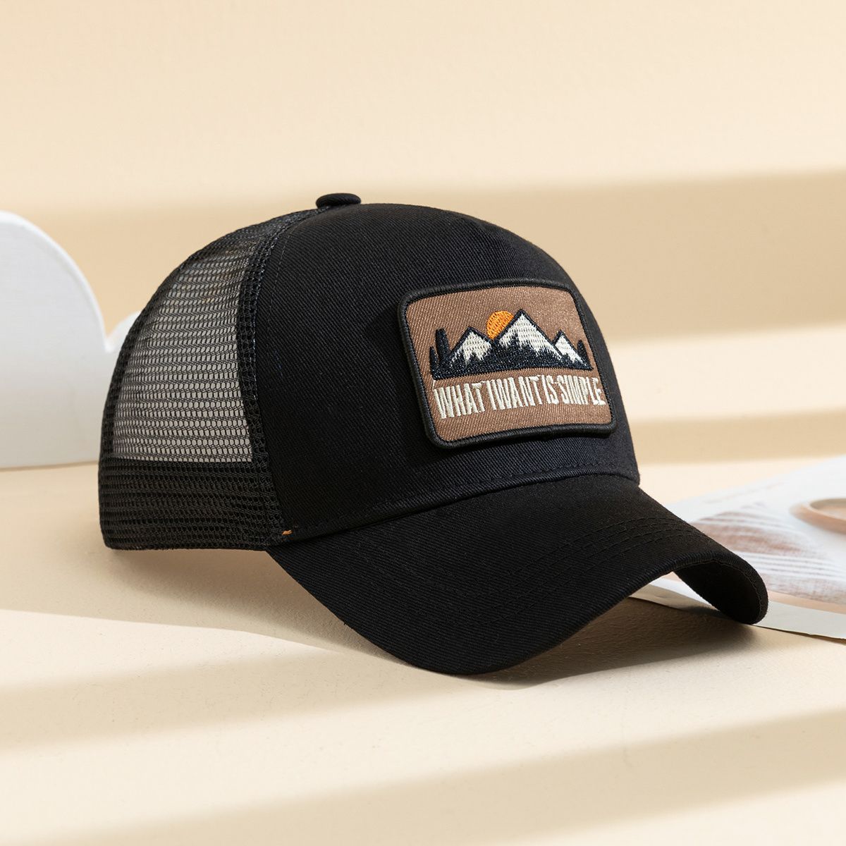 1 pezzo di berretto da baseball casual traspirante e regolabile con parasole in rete neutra con toppe alla moda, adatto per_voghion.com