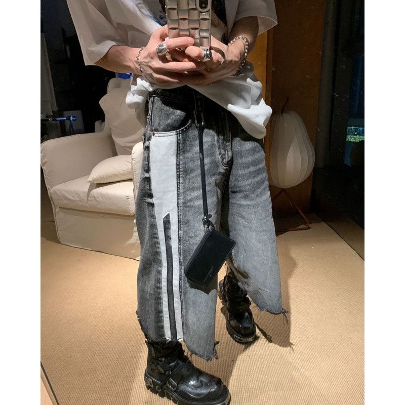 Herretøj Stribede, vaskede, sorte denimshorts med rå kant Herre sommerbukser med lige ben og cropped fit_voghion.com