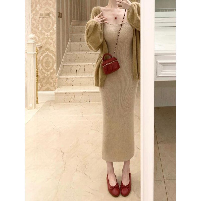 girl Autumn Winter Matching Salt Light Mature Lazy Style Sweater Cardigan French Slimming Two-Piece Set Women's Dress_voghion.com