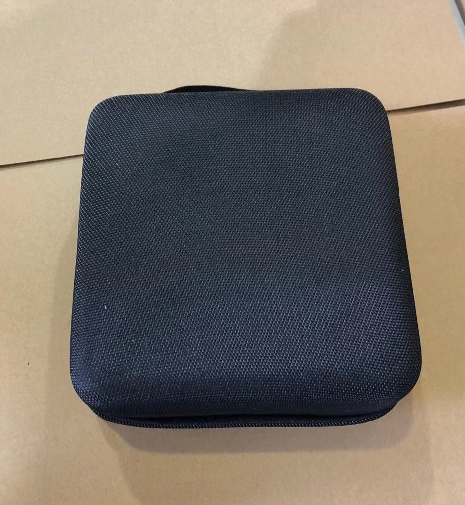 Mini pistolet de massage musculaire – Percussions profondes à 5 vitesses avec écran LCD, 4 têtes interchangeables, ultra-silencieux (moins de 70 dB)_voghion.com