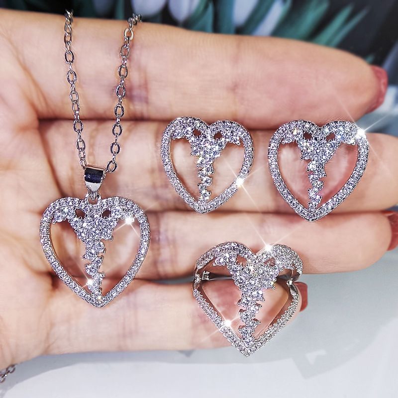 van Hart Zirkoon Ketting, Ring en Oorbellen Driedelige Sieradenset Elegante Bruiloft Banketjurk Accessoires_voghion.com
