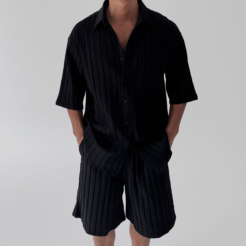 Lässiges Herren-Sportset für Frühling/Sommer: Gestreiftes Hemd, lockere Shorts_voghion.com