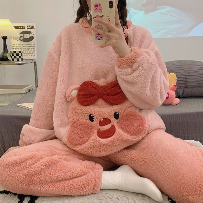 Conjunto de franela de cuello redondo para mujer, ropa de invierno larga de felpa gruesa con dibujos animados, para el hogar, 2024_voghion.com