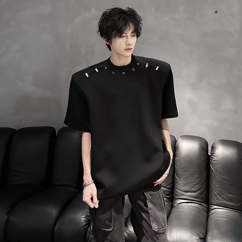 American High Street Kurzes T-Shirt für Herren im Sommer, trendig, lockere Passform, High-End-Gefühl, gepolsterte Schulter, vielseitig, Fünfviertel_voghion.com