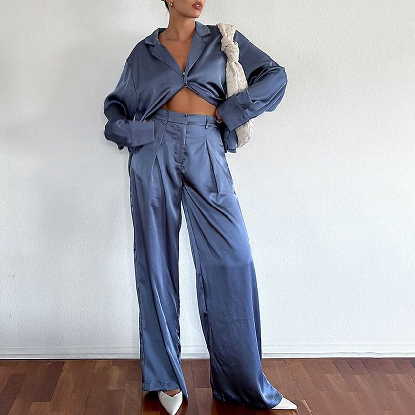 Ensemble deux pièces décontracté en satin bleu pour femme avec chemise et pantalon_voghion.com