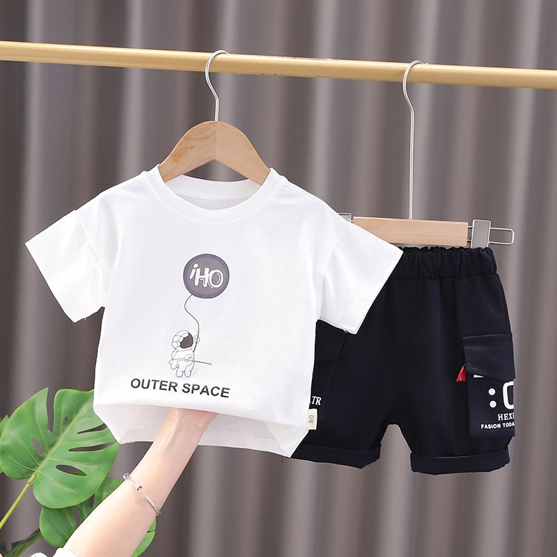 Trendy kindermodieuze sportshortset, Koreaanse versie, T-shirt met losse print en korte mouwen voor kleine jongen,_voghion.com